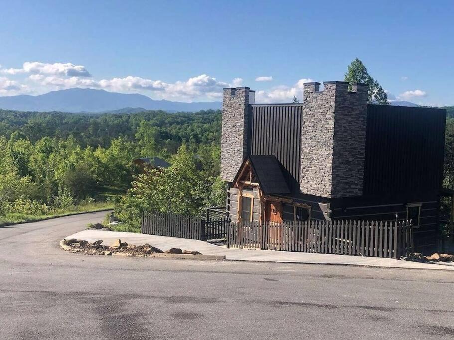 The Log Castle~Stunning Mountain Views~Hot Tub Villa Sevierville Exterior photo